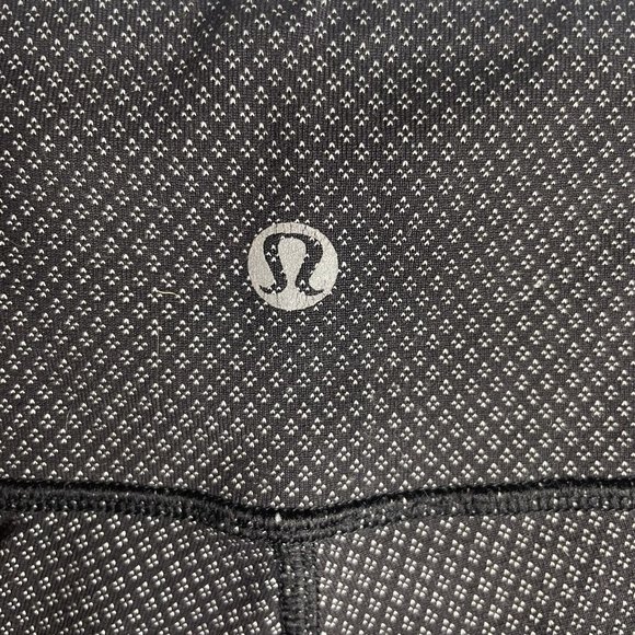Lululemon Wunder Under Leggings SZ 2 29.5 In Inseam Jacquard Black White - Picture 5 of 7